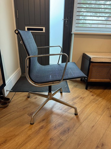Vitra 104 chair - vitra, ea