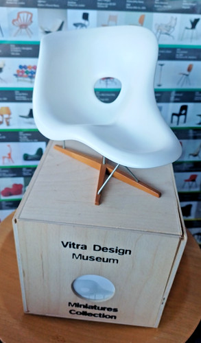 Vitra miniatures collection - miniatures, la