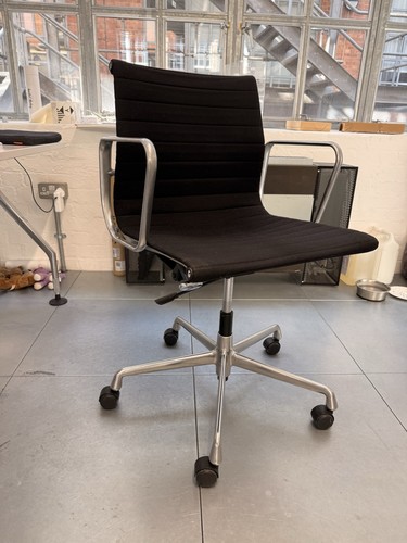 Vitra eames ea117 work - vitra,