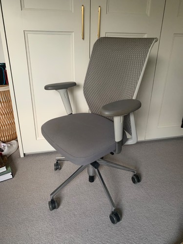 Vitra operator chair - vitra, id